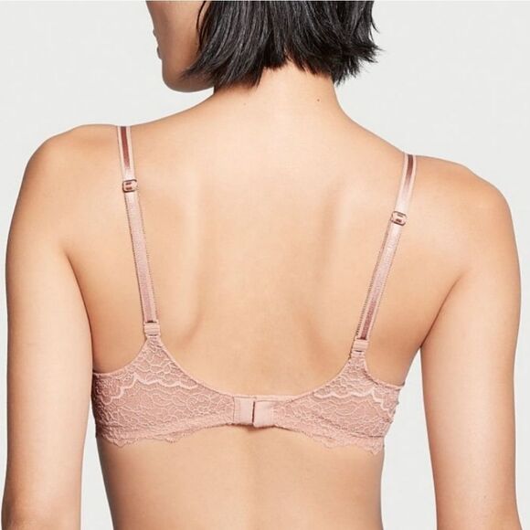 Victoria's Secret Dream Angels Push-Up Cream Bra (34D) - Picture 2 of 7